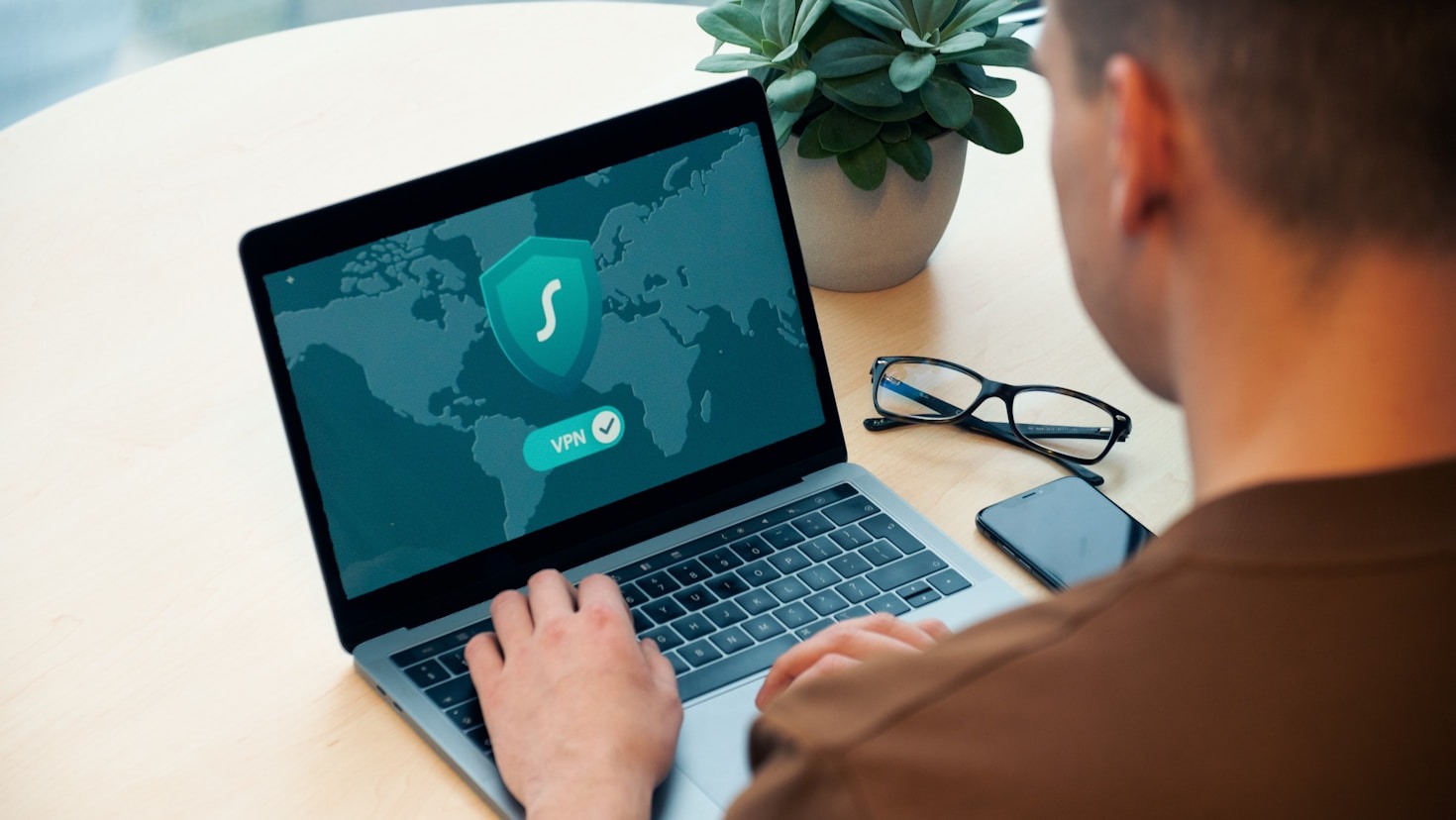 Vazamento de E-mails e Senhas: como identificar, conter e evitar.
